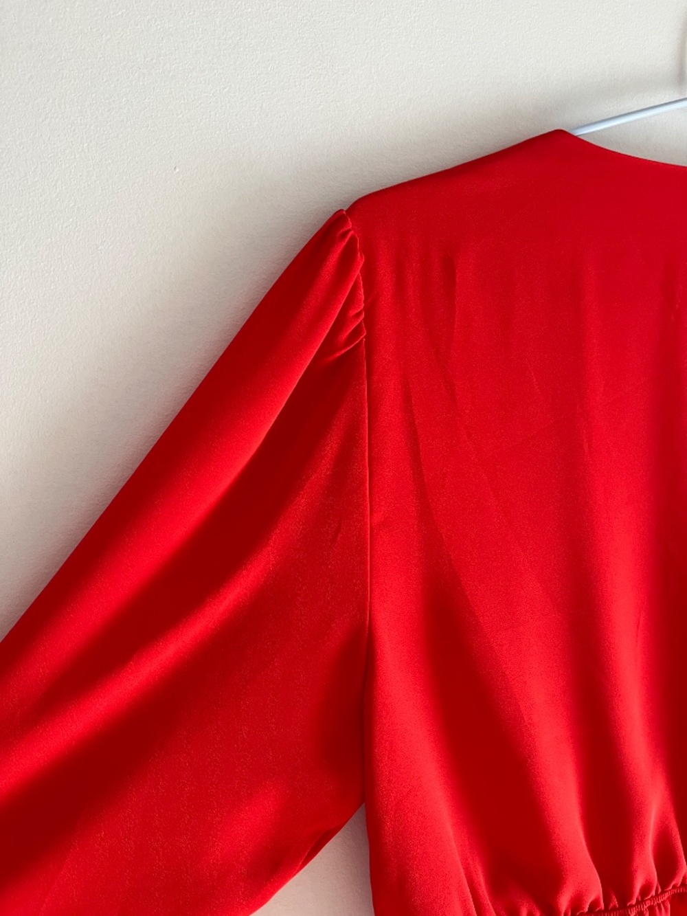 NWT Aritzia plunge top with tie in warm red - Large - Sunday Best - Picture 6 of 9